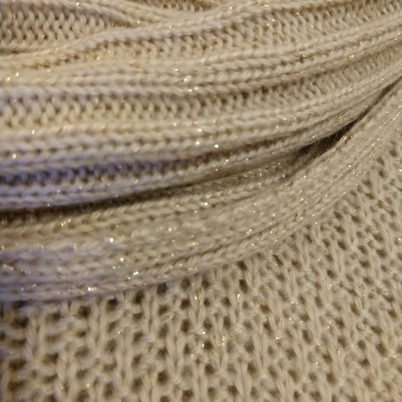 Sweater - Picture 2 of 3